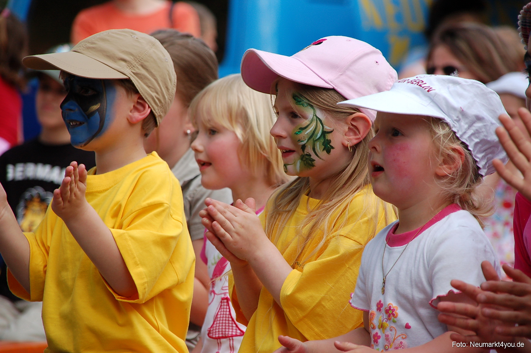0051 Kinderland Residenzplatz