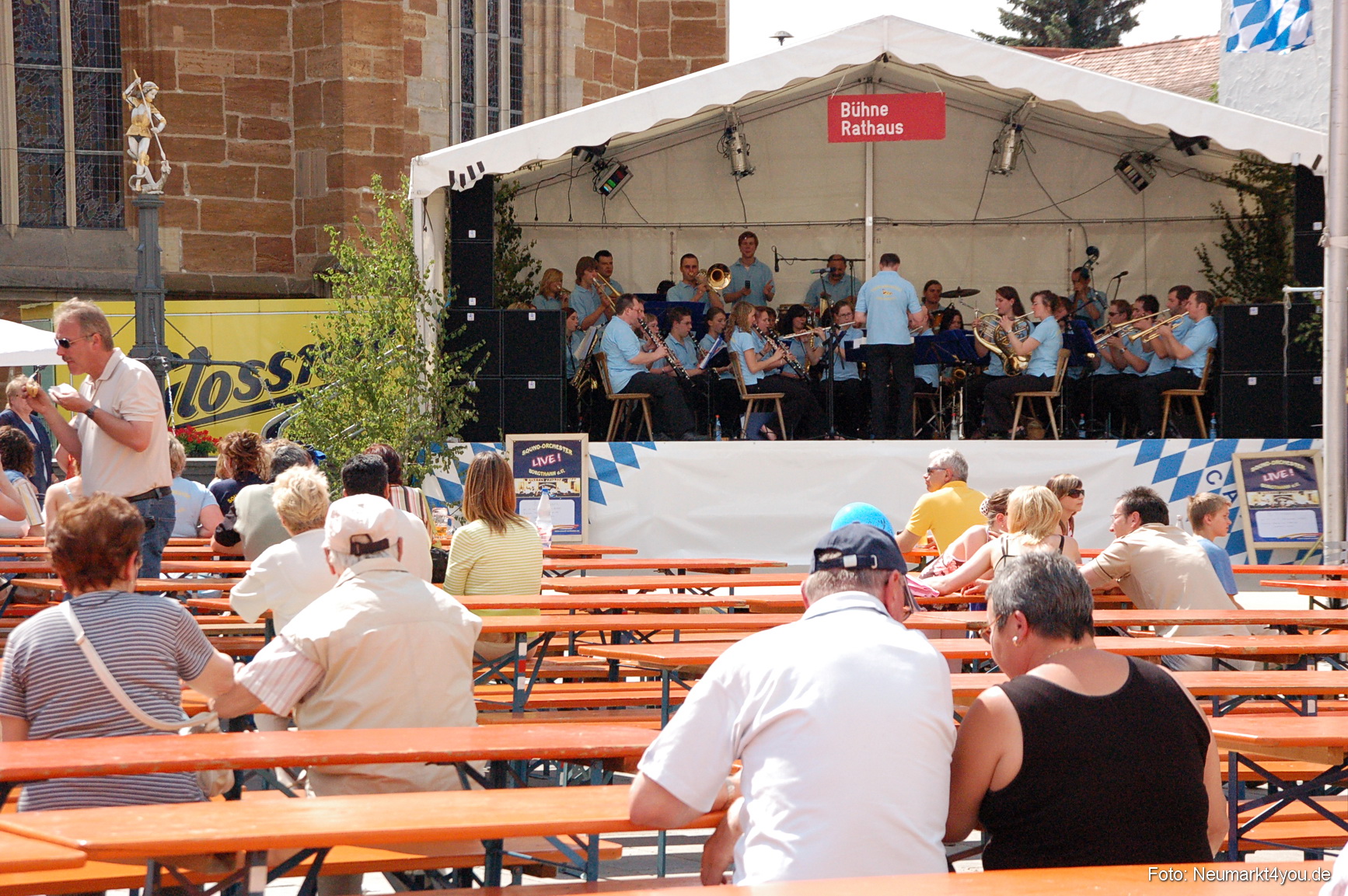 0057 Rathausbuehne