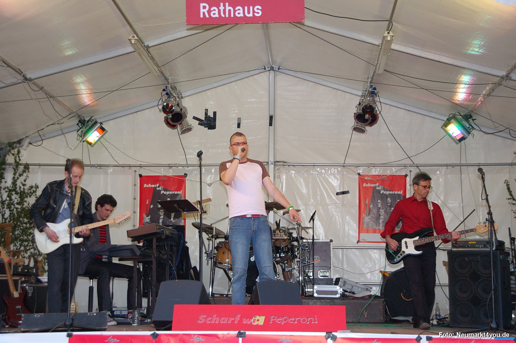 0132 Scharf wia Peperoni