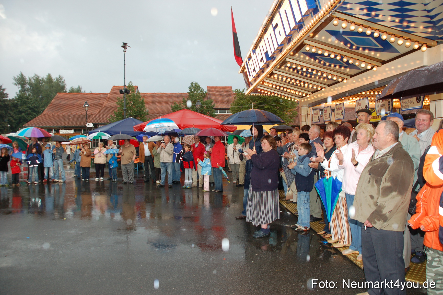 0130 Volksfest 110806