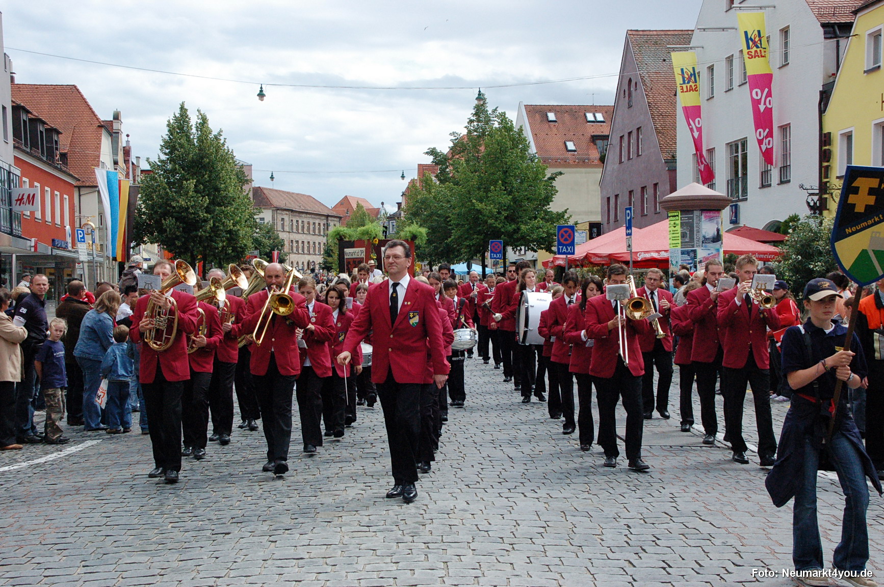 0010 Volksfestzug 130806