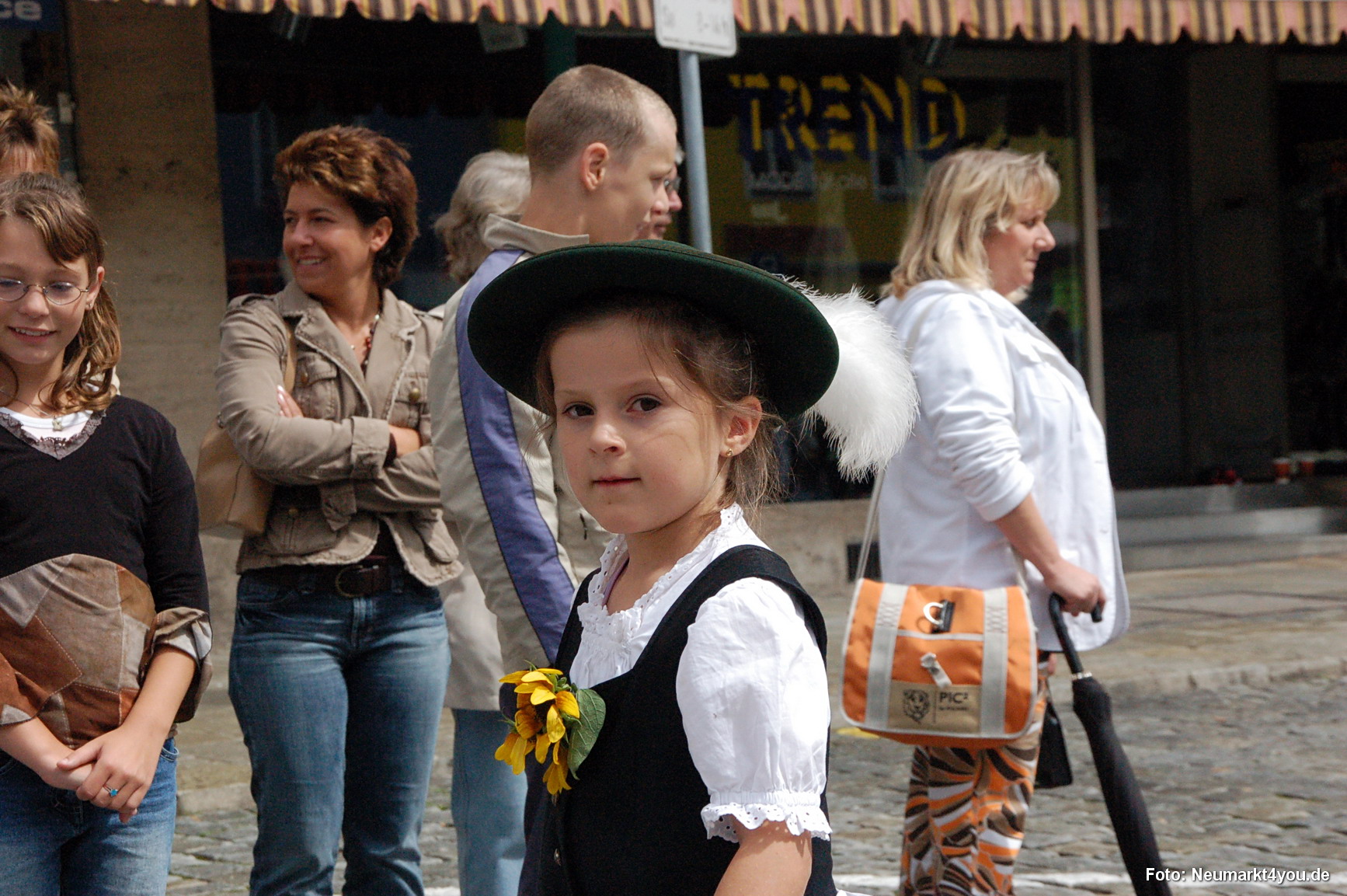 0025 Volksfestzug 130806