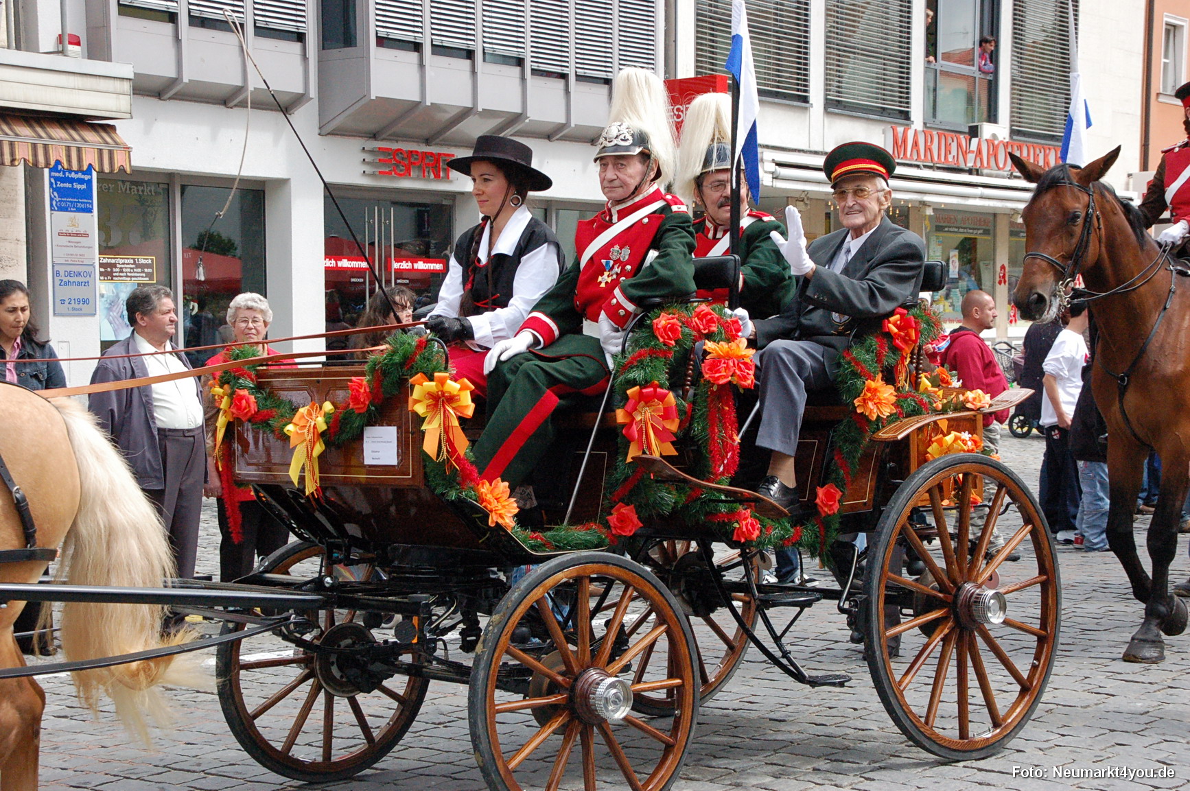 0050 Volksfestzug 130806