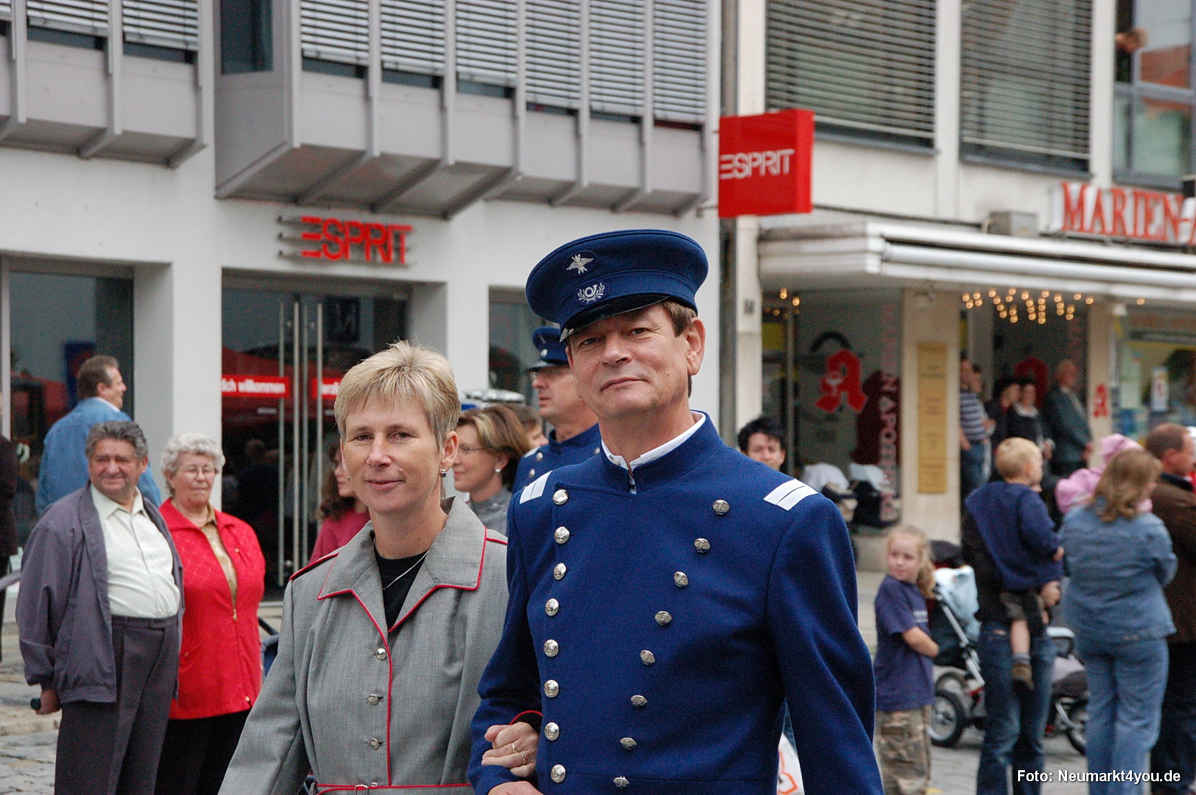 0090 Volksfestzug 130806