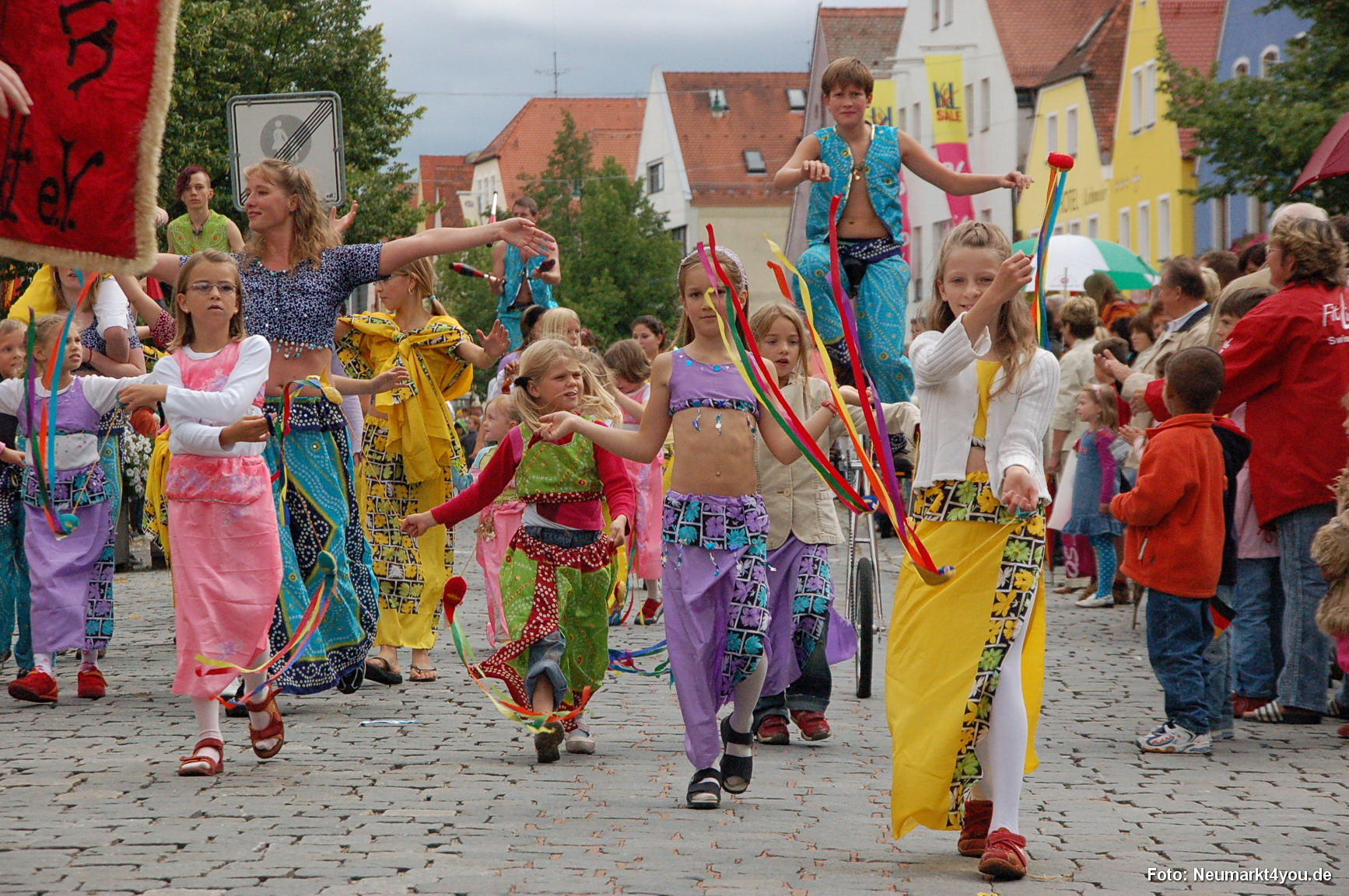 0195 Volksfestzug 130806