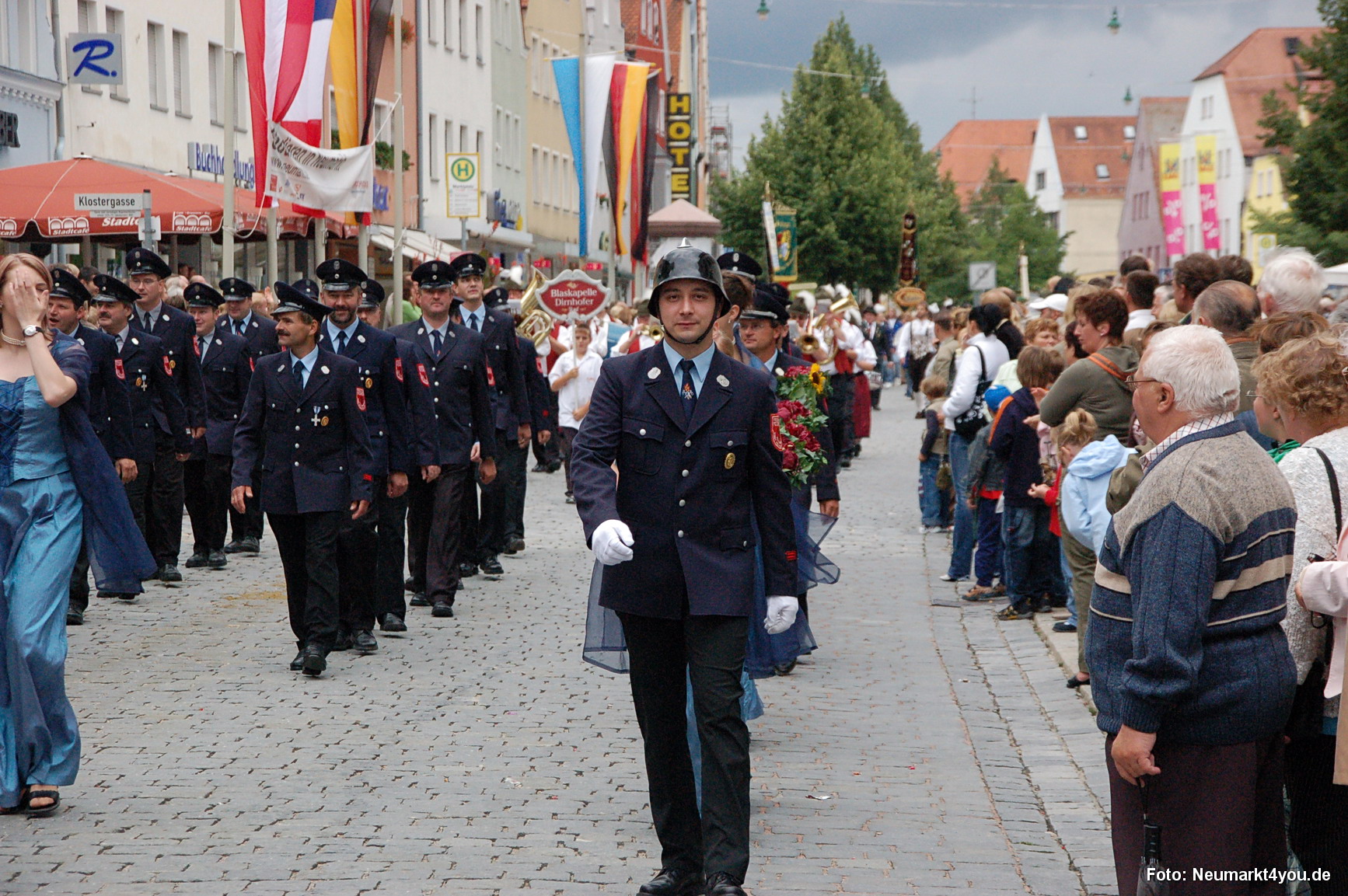 0265 Volksfestzug 130806