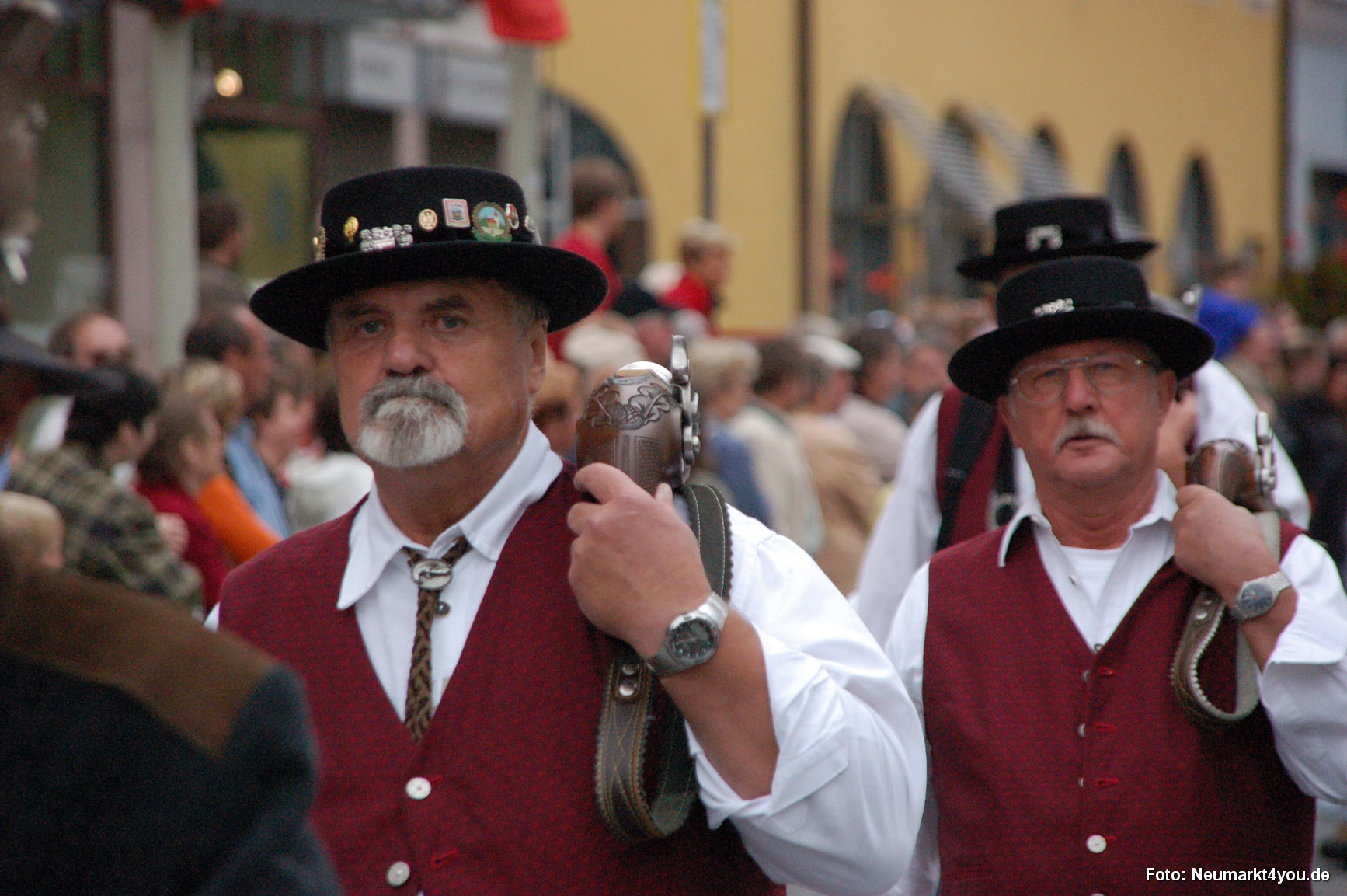 0285 Volksfestzug 130806