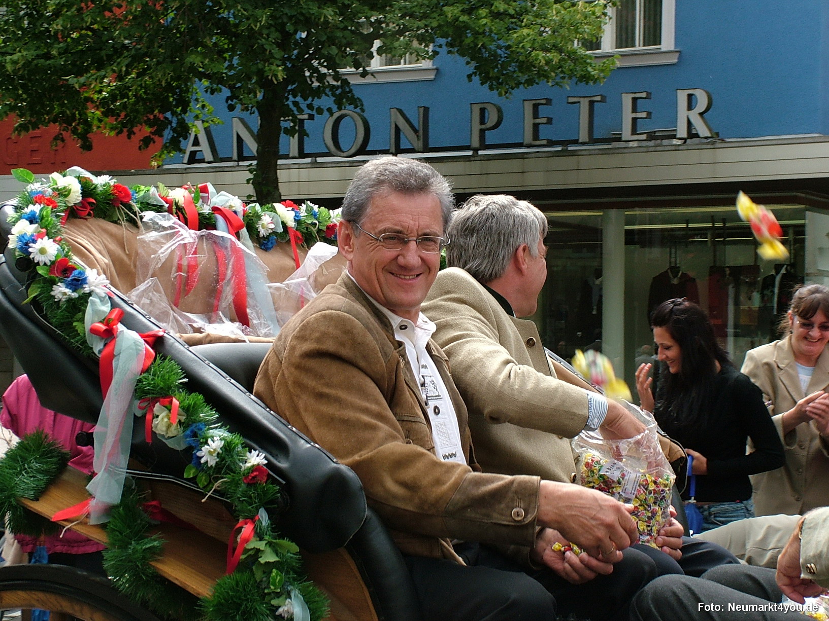 0445 Volksfestzug 130806