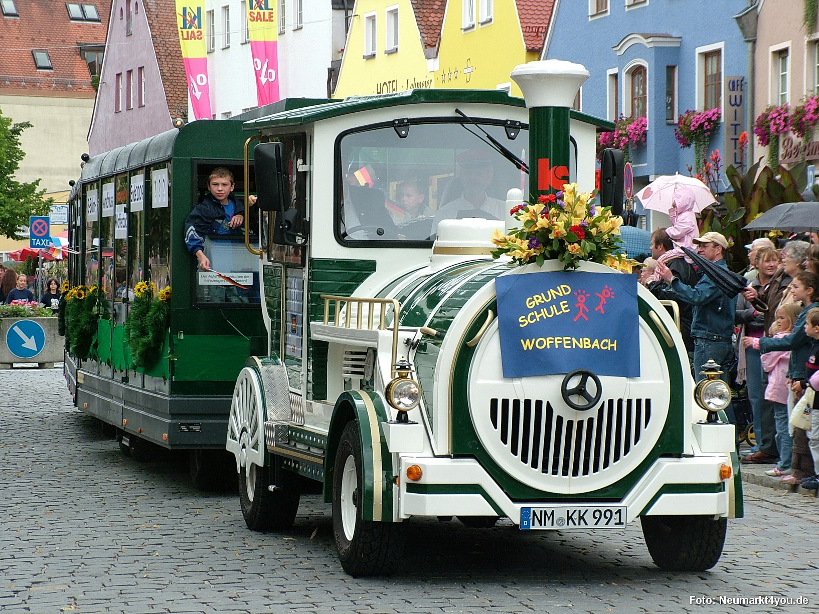 0545 Volksfestzug 130806