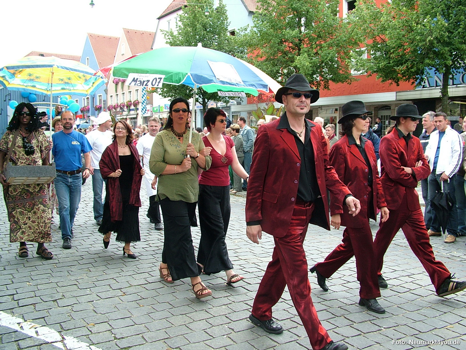 0550 Volksfestzug 130806