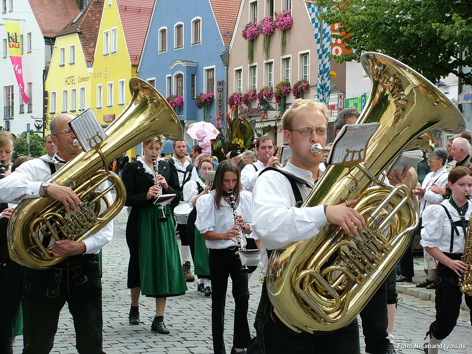 0570 Volksfestzug 130806