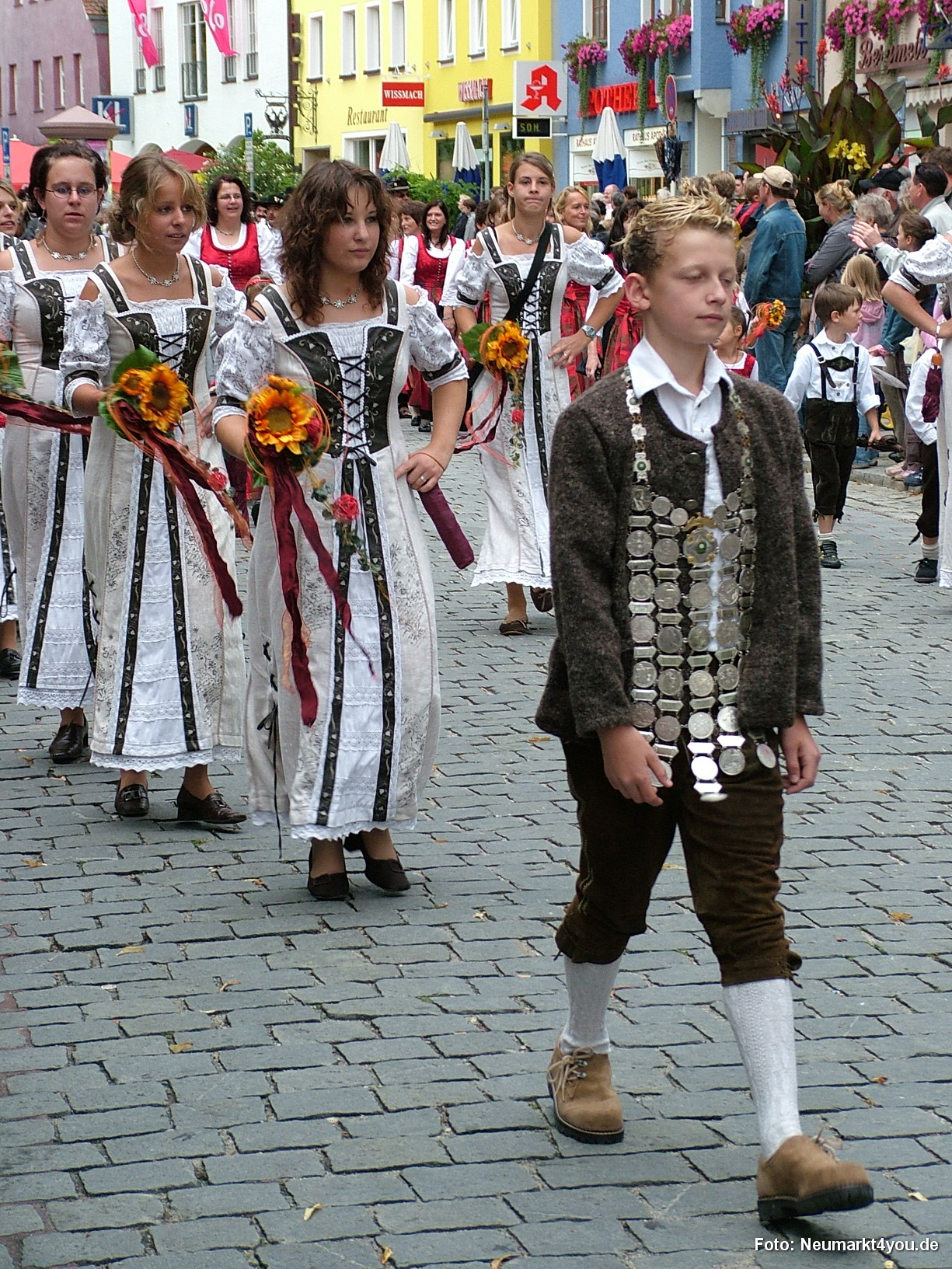 0660 Volksfestzug 130806