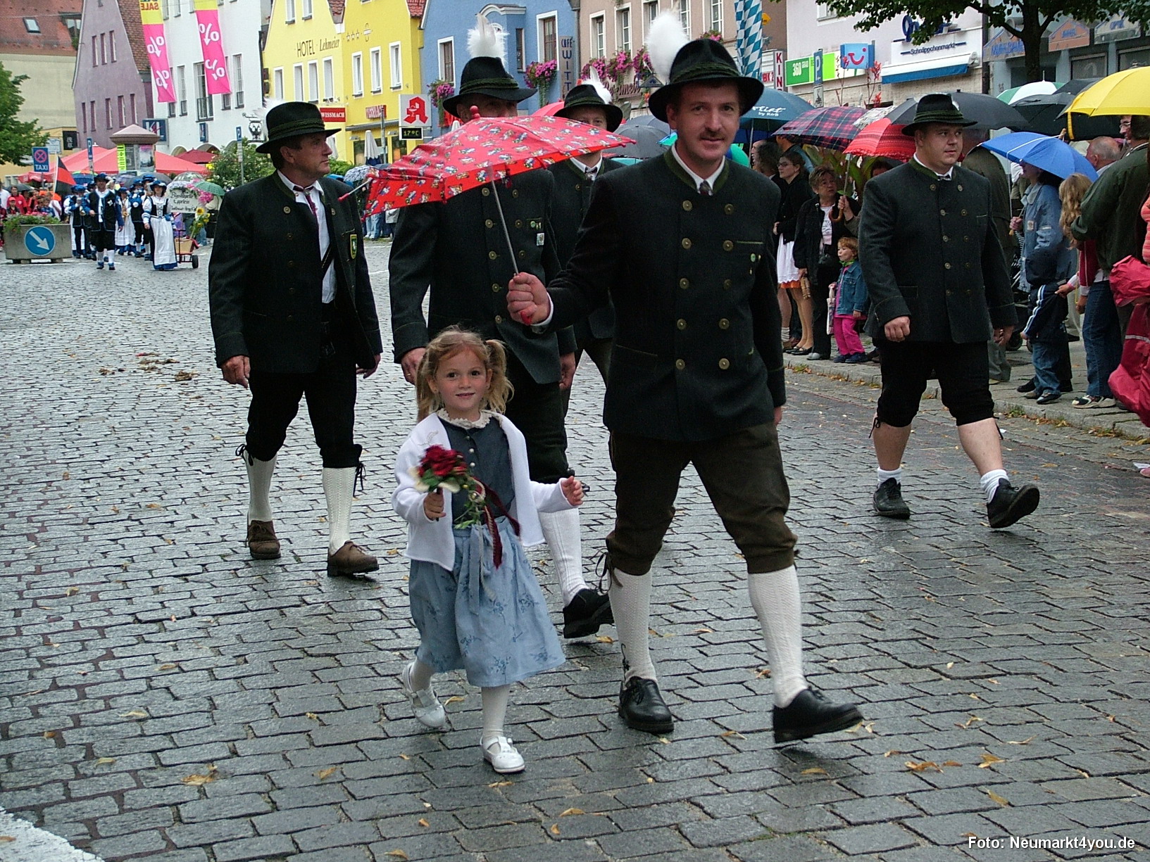 0690 Volksfestzug 130806