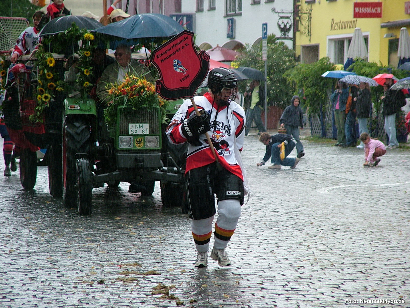 0720 Volksfestzug 130806