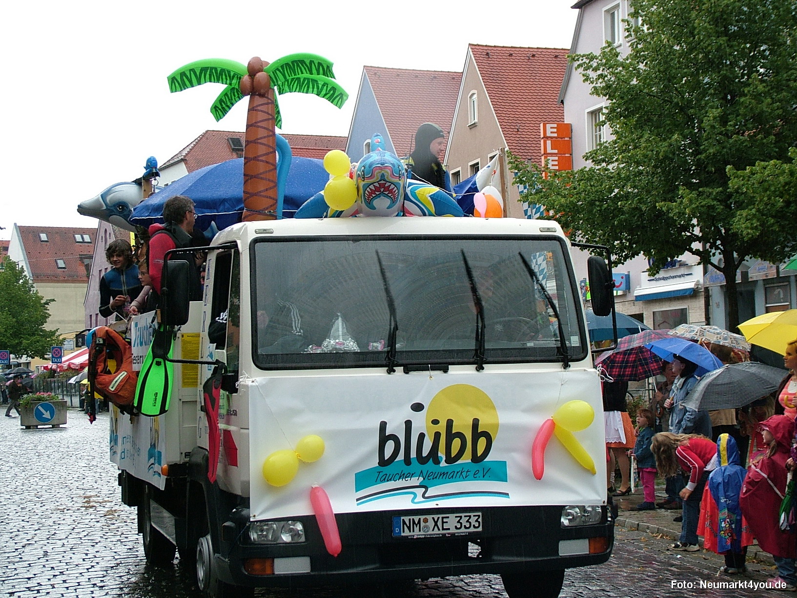 0740 Volksfestzug 130806