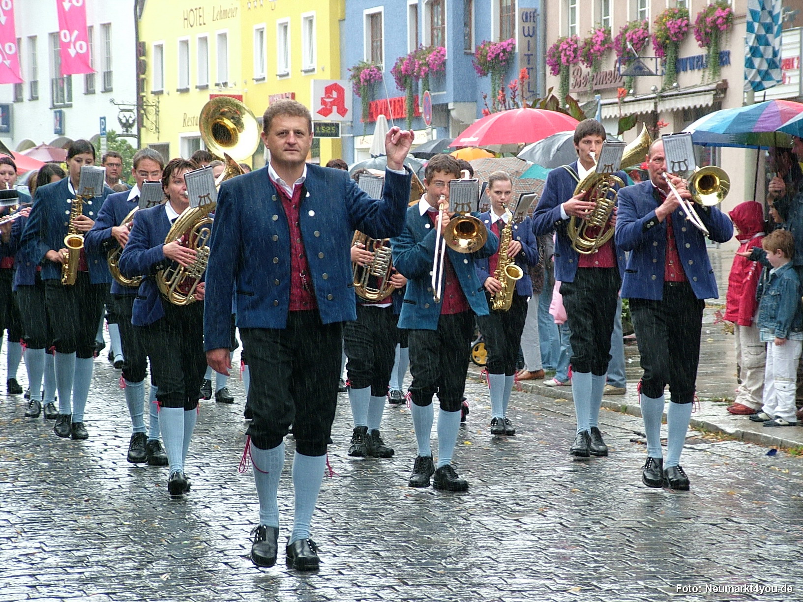 0750 Volksfestzug 130806