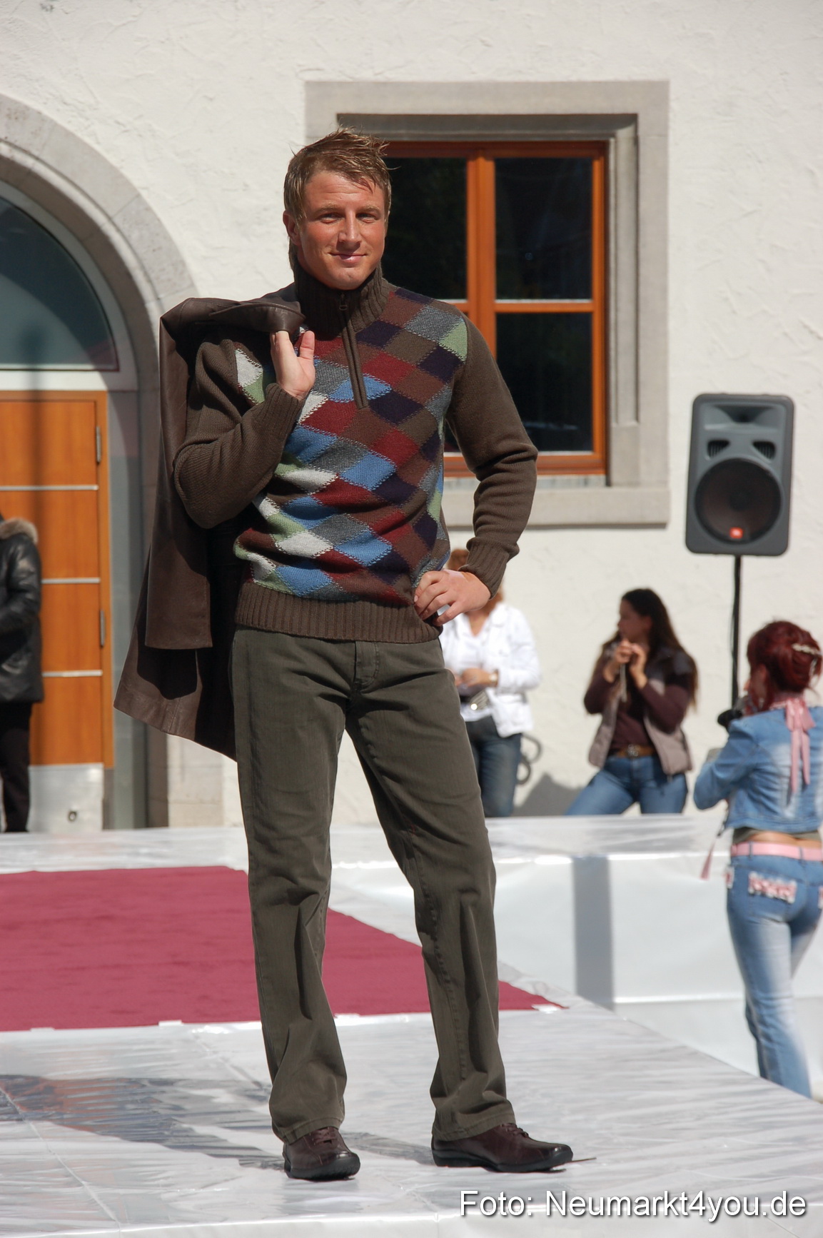 0250 Modenschau Servicewoche