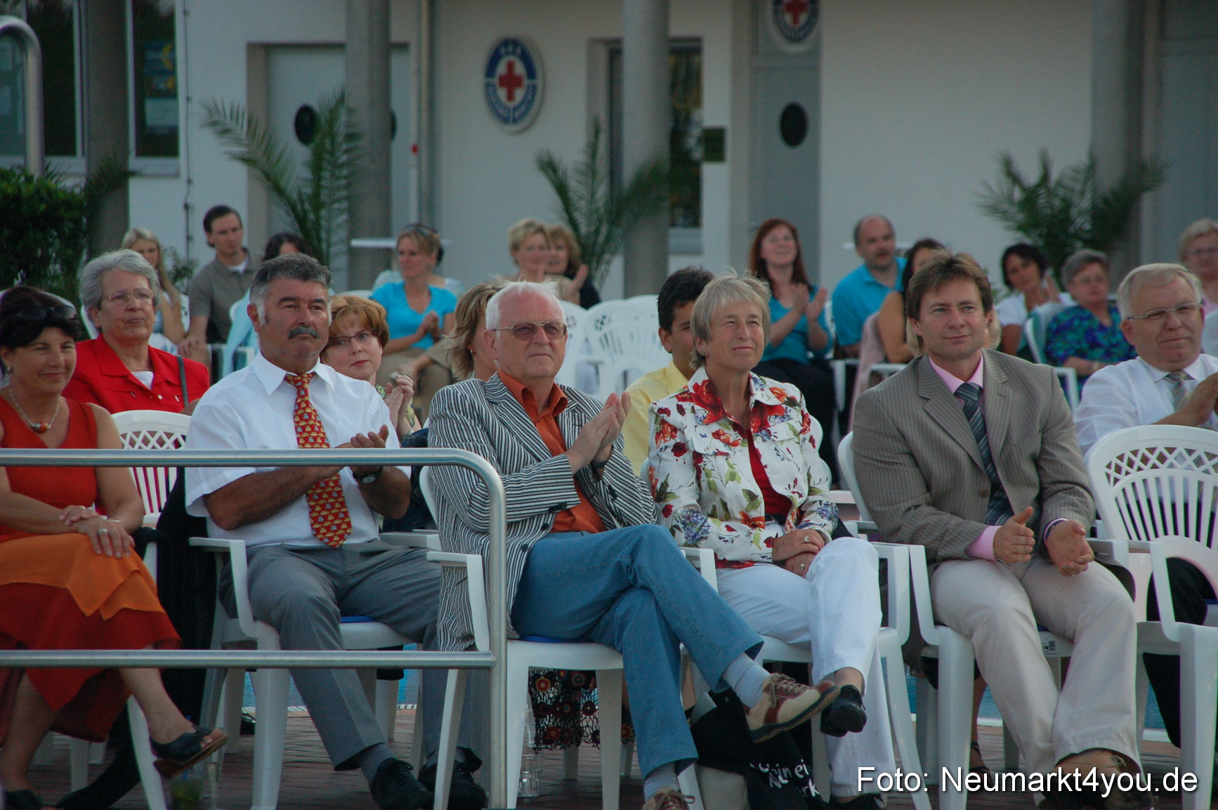 0100 Mozart Show Freibad