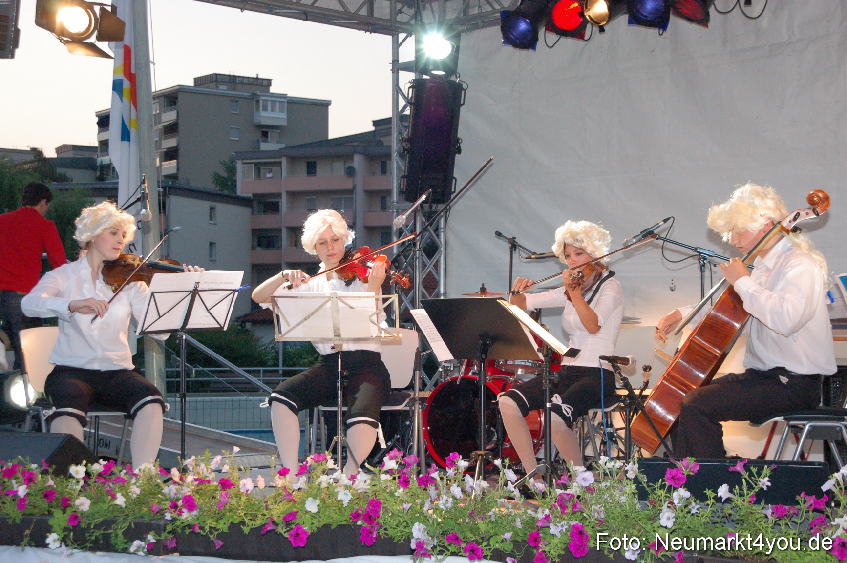 0190 Mozart Show Freibad