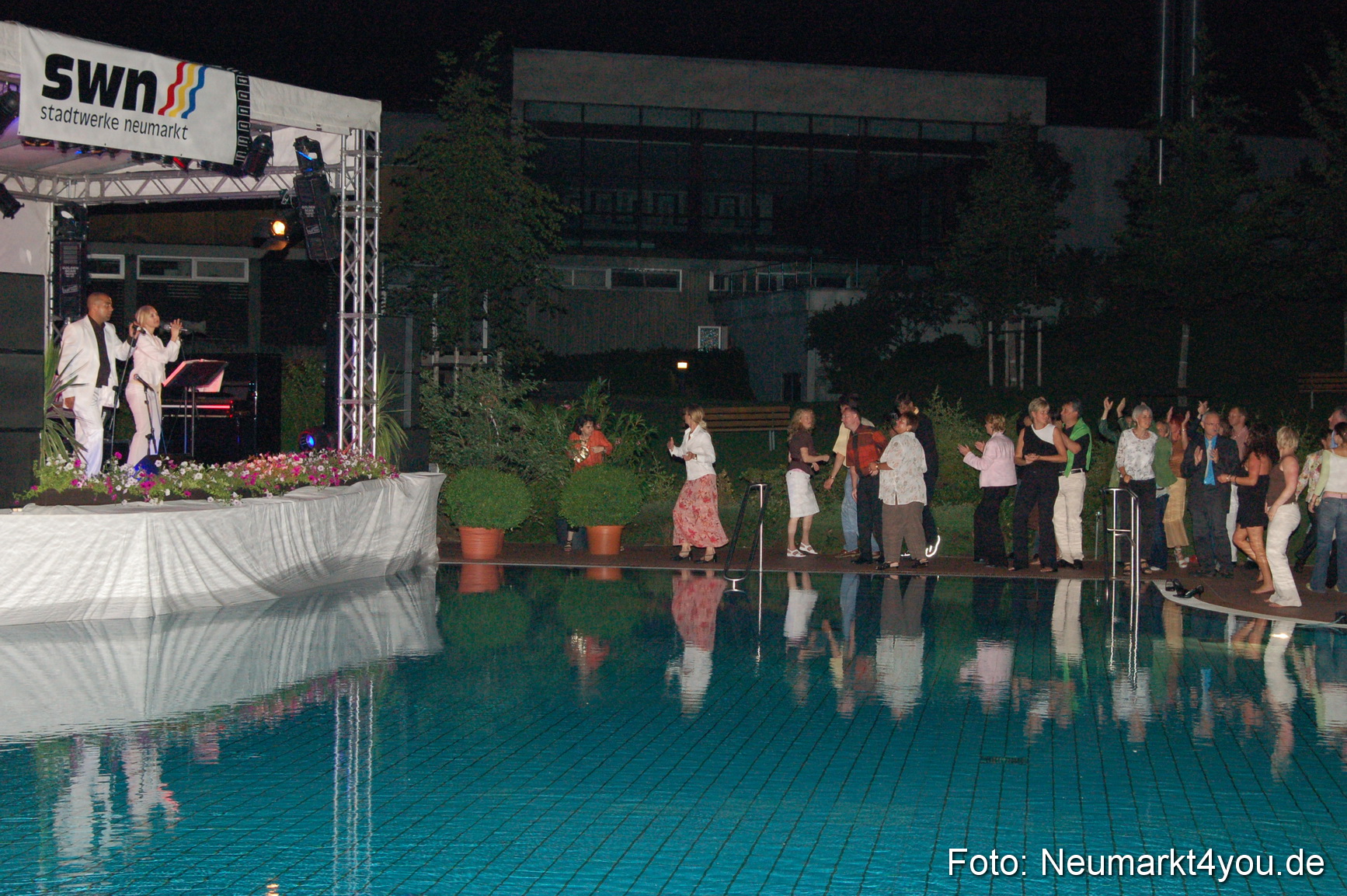 0360 Mozart Show Freibad