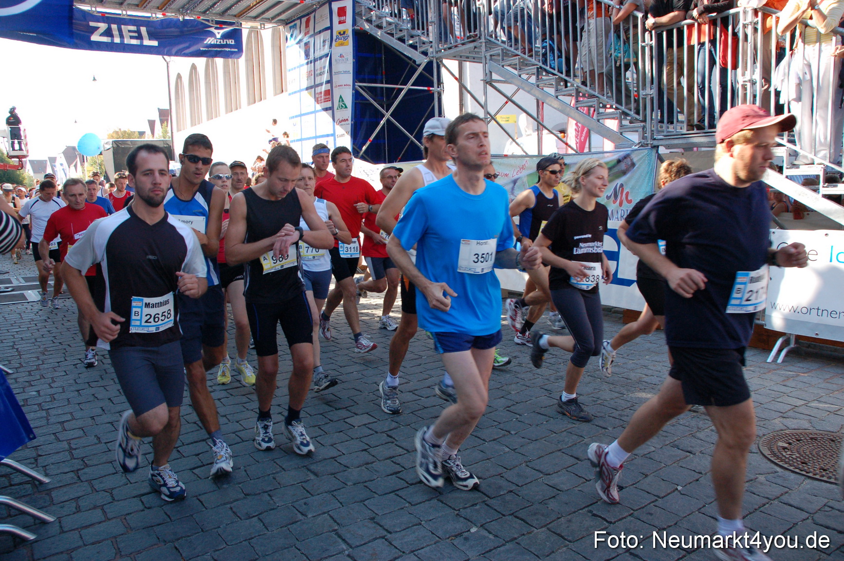 0100 Stadtlauf Start