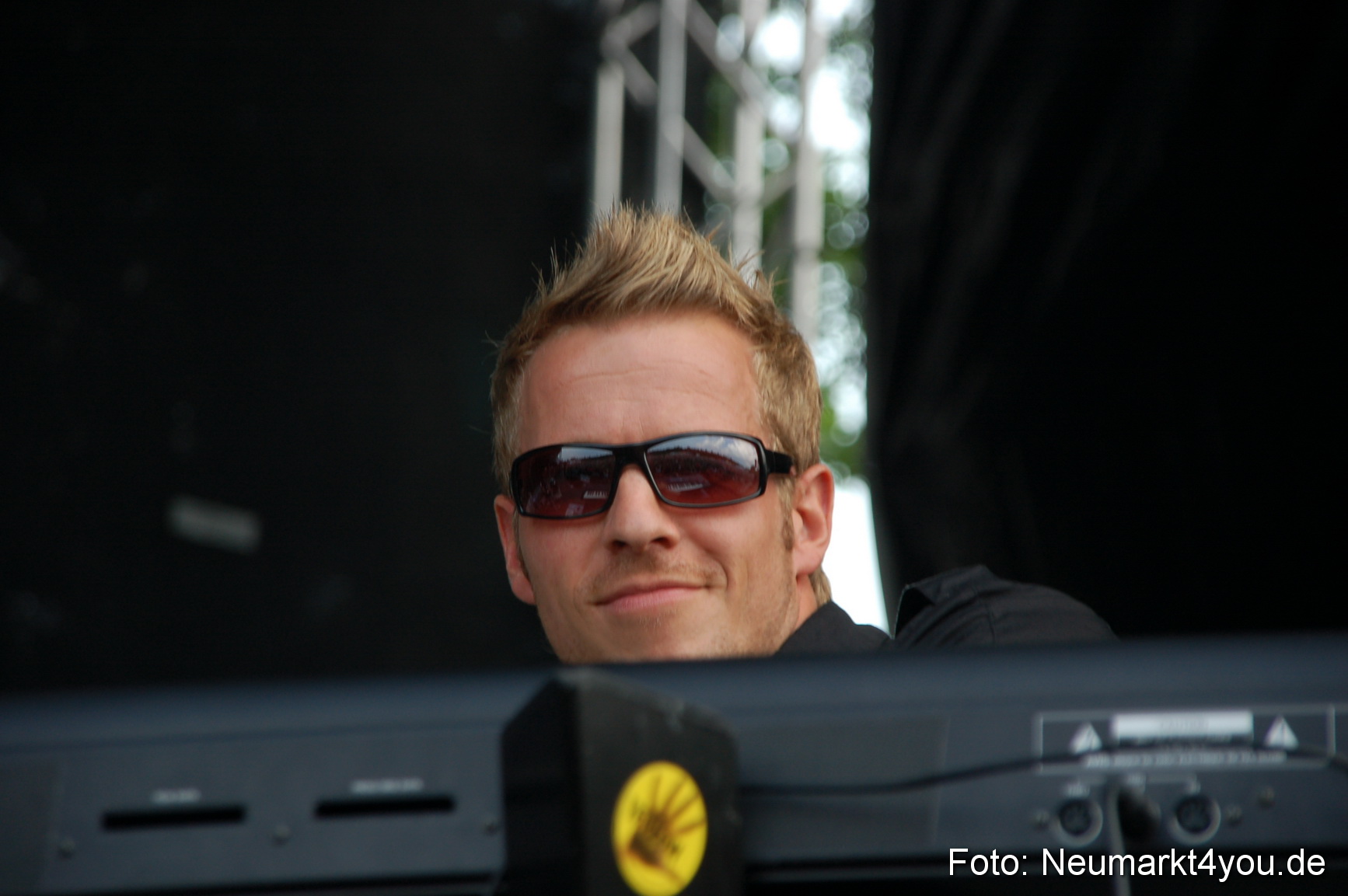 0280 Yellow Press Feucht 290706