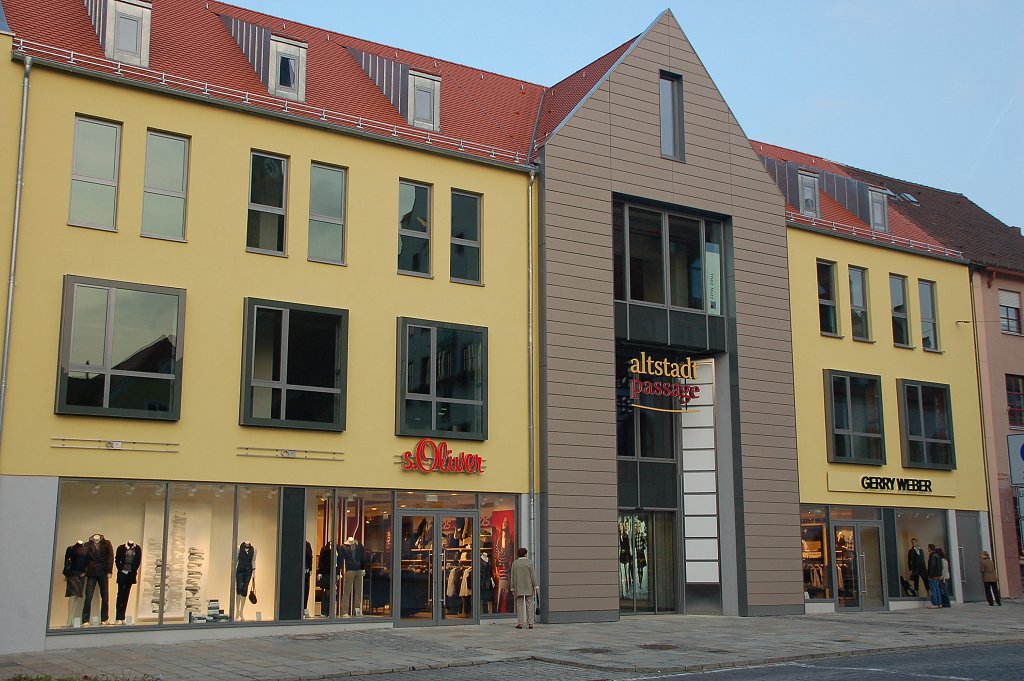 10004 Altstadt Passage Neumarkt 041007