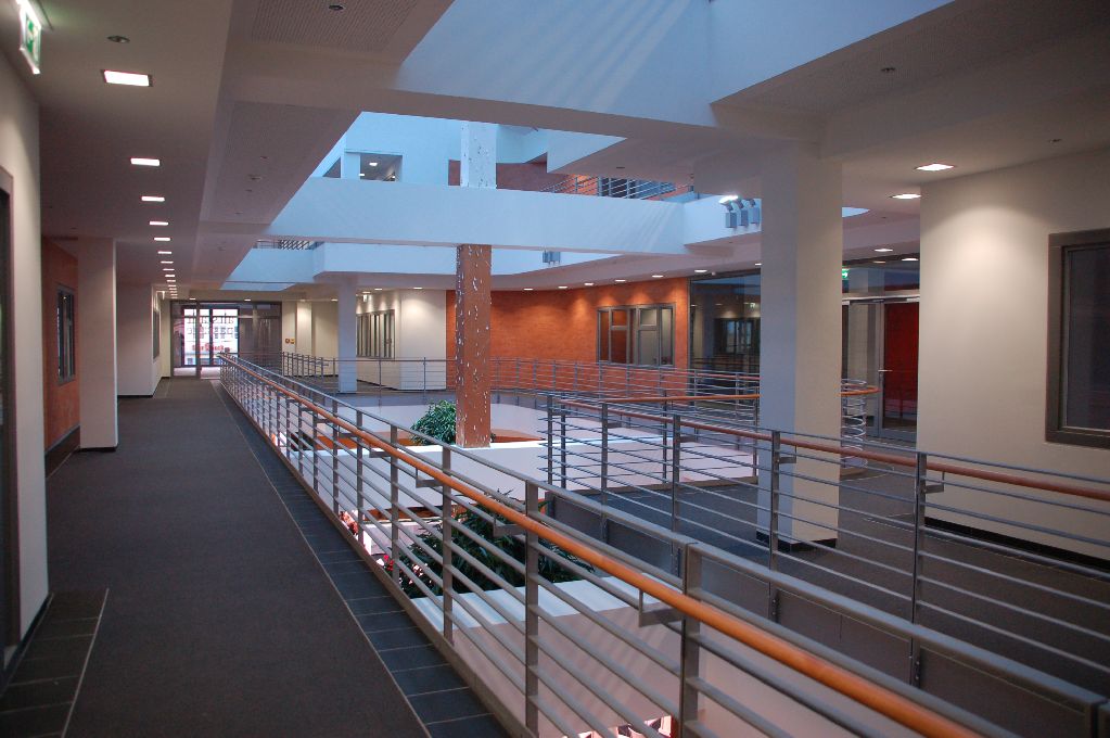 10010 Altstadt Passage Neumarkt 041007