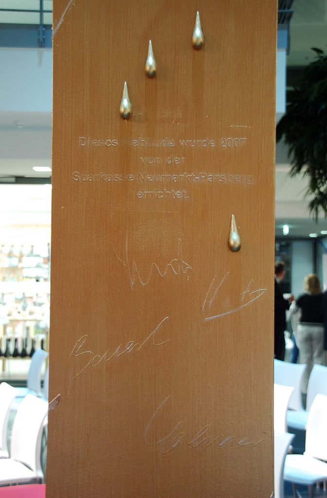 10021 Altstadt Passage Neumarkt 041007