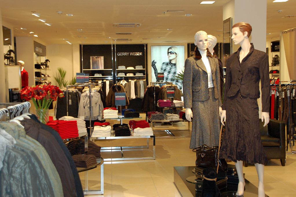 10023 Altstadt Passage Neumarkt 041007