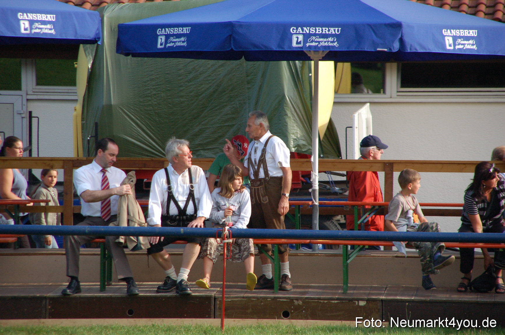 0002 Pferde Fohlenschau 200807