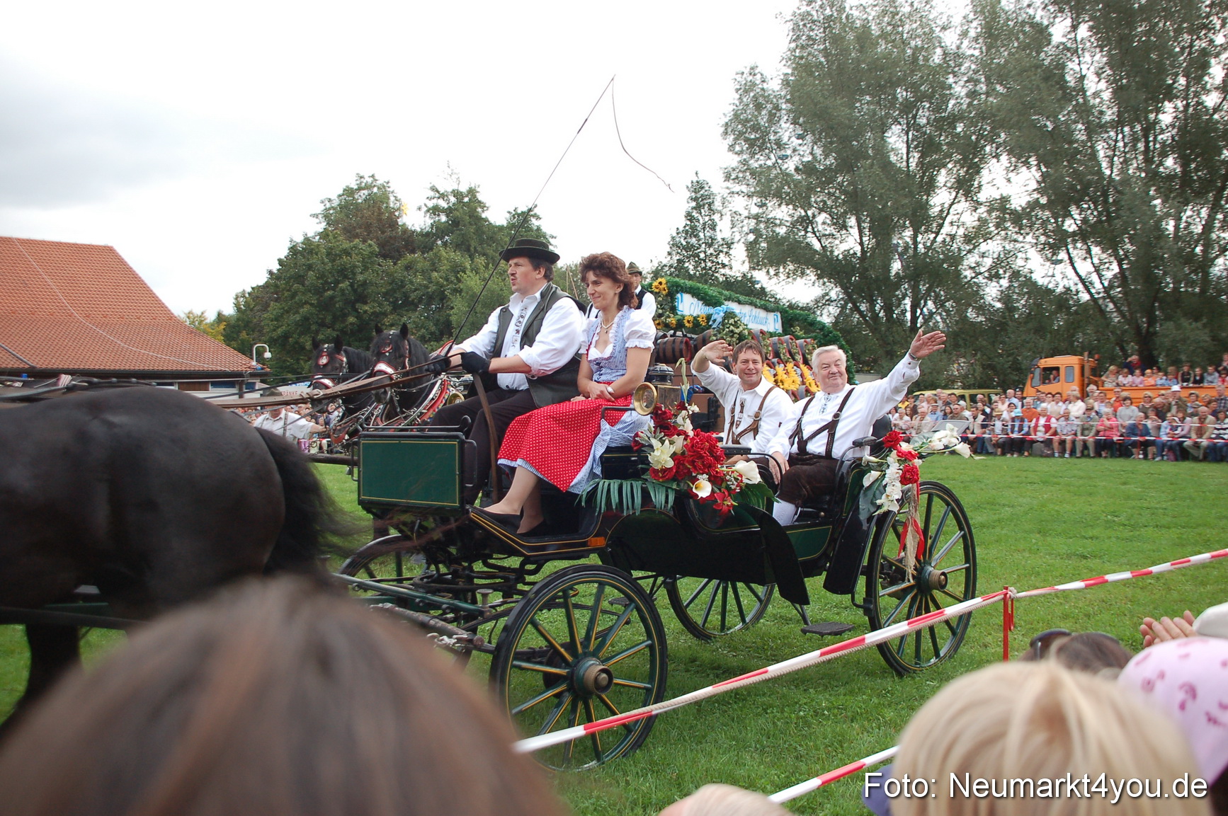 0026 Pferde Fohlenschau 200807