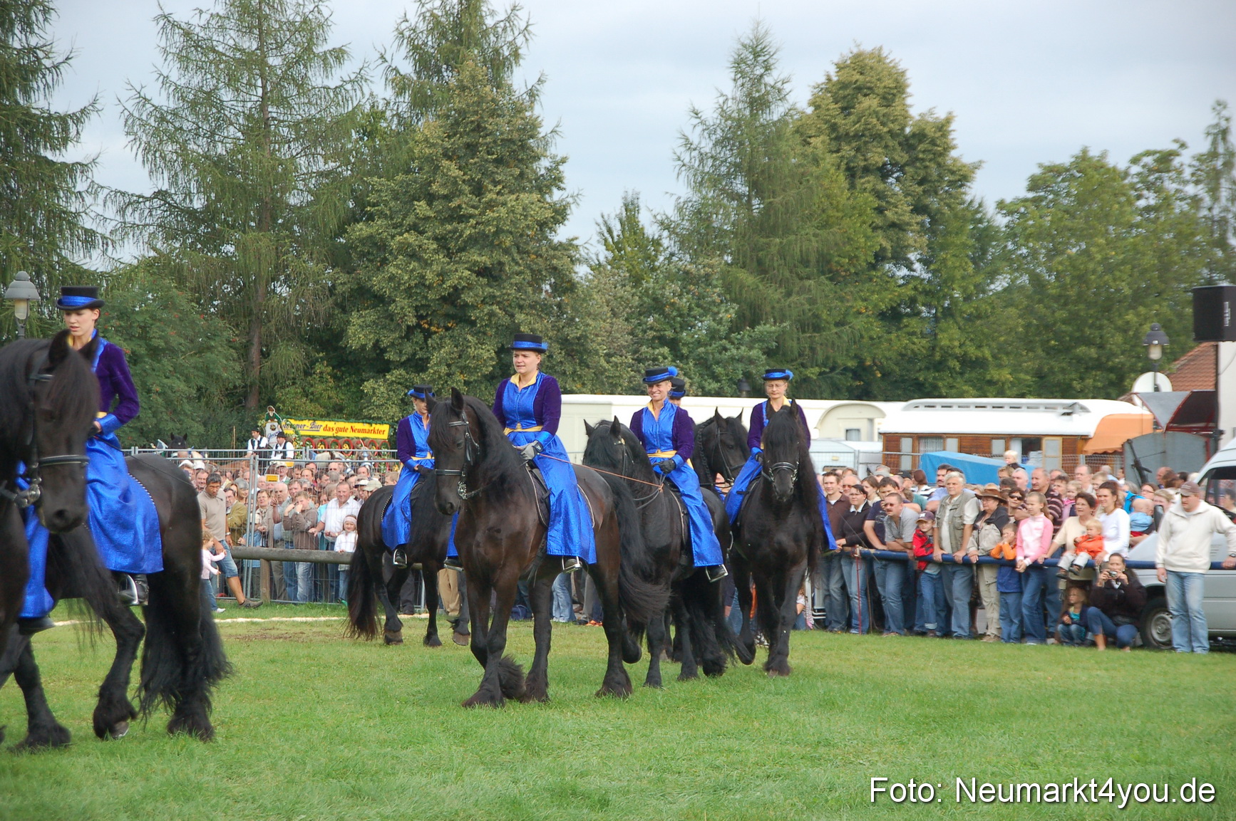 0060 Pferde Fohlenschau 200807