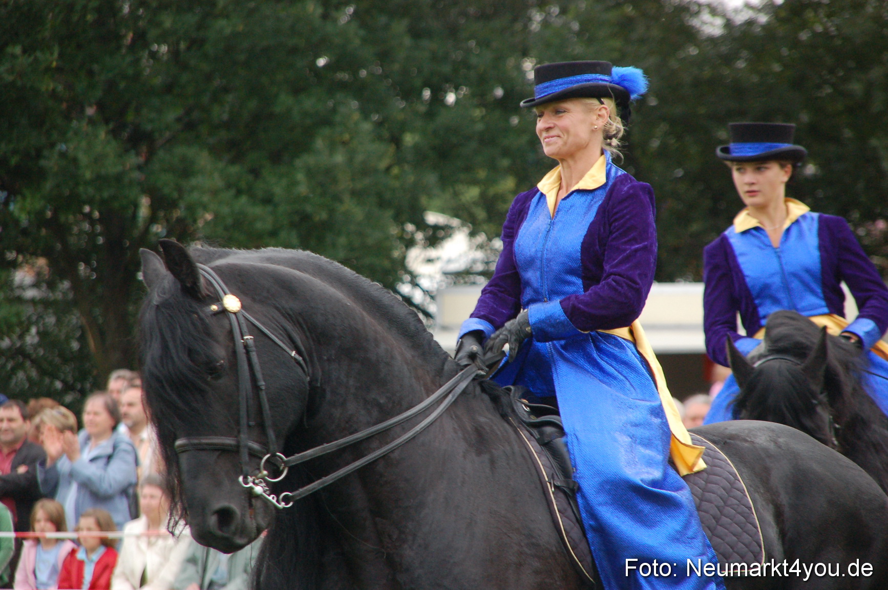 0105 Pferde Fohlenschau 200807