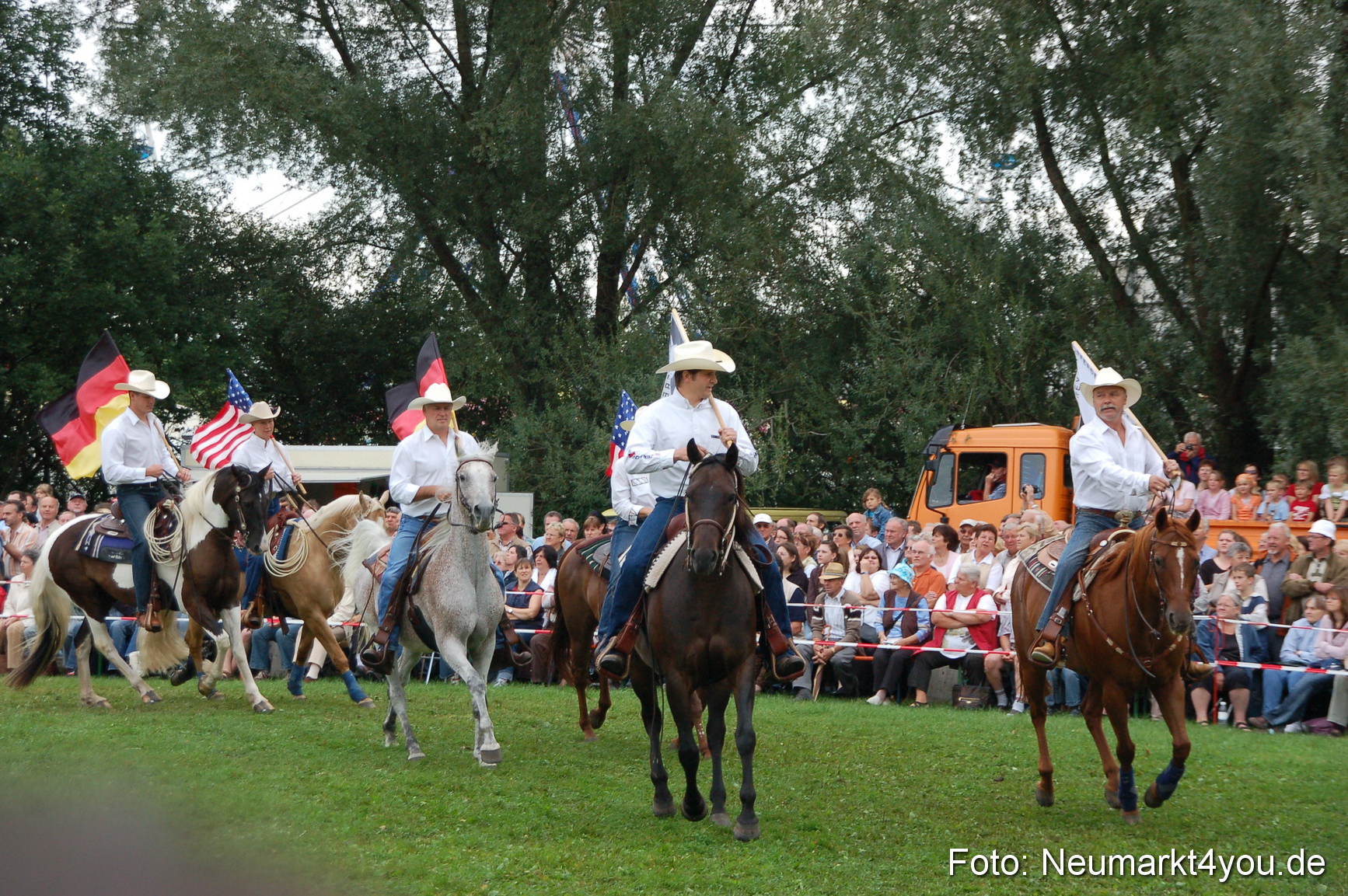 0213 Pferde Fohlenschau 200807