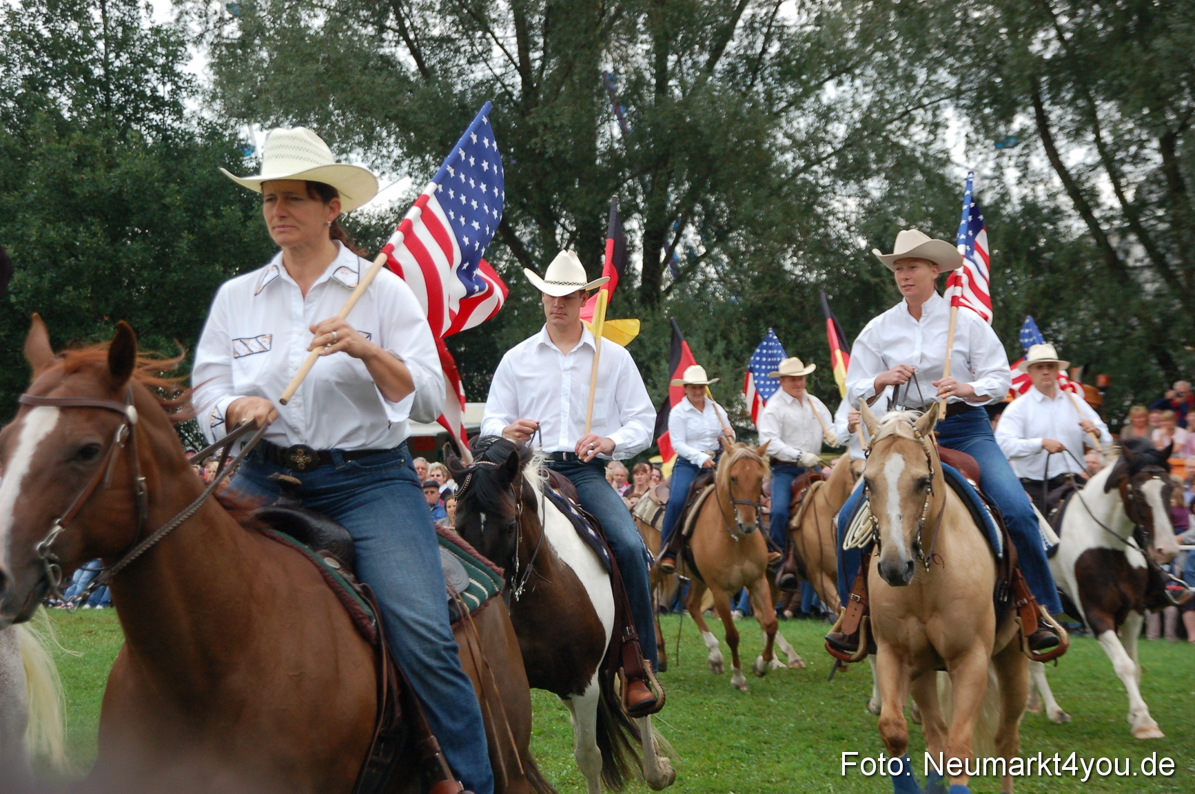 0215 Pferde Fohlenschau 200807