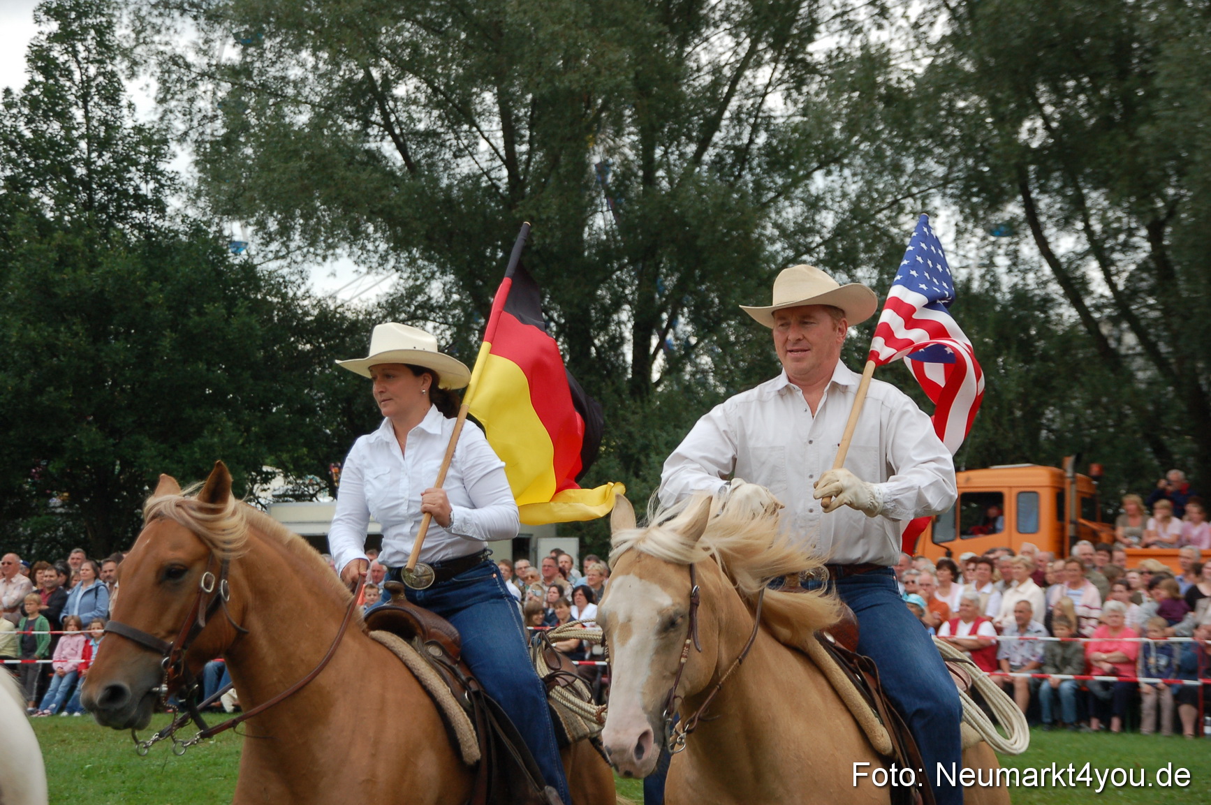 0219 Pferde Fohlenschau 200807