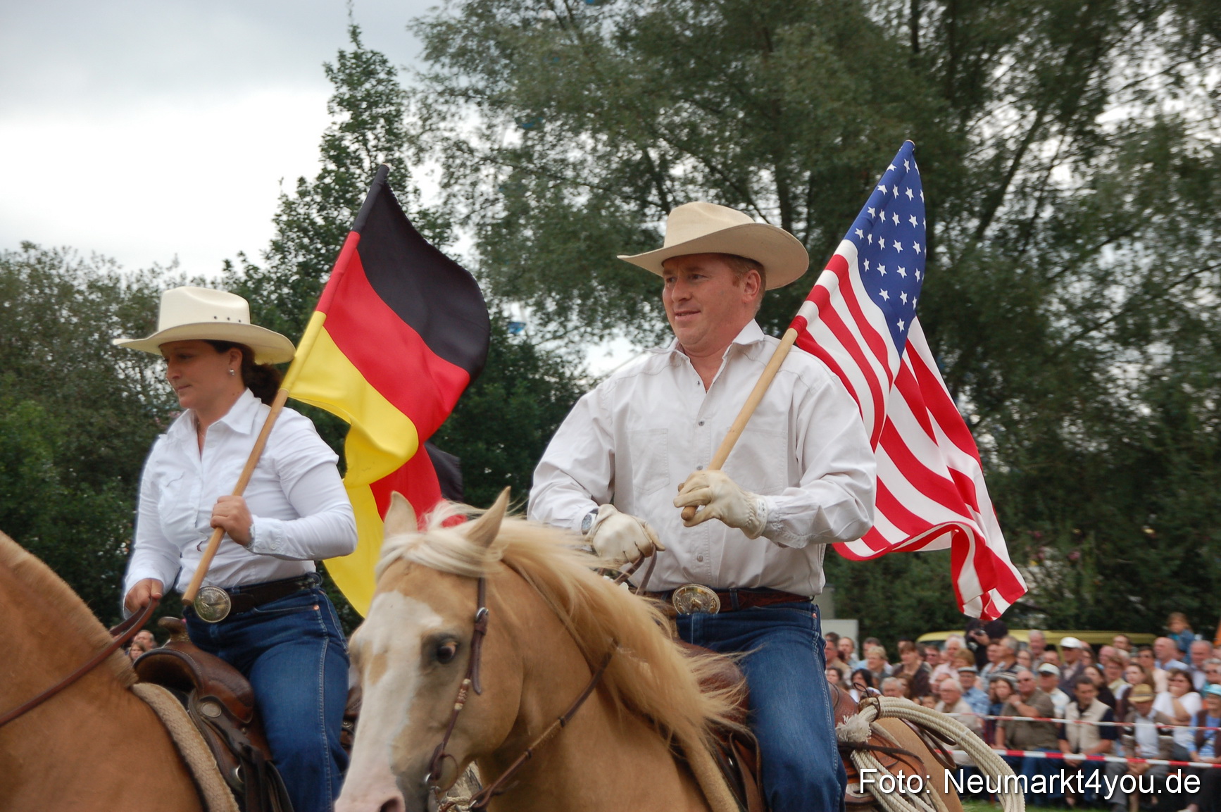 0220 Pferde Fohlenschau 200807