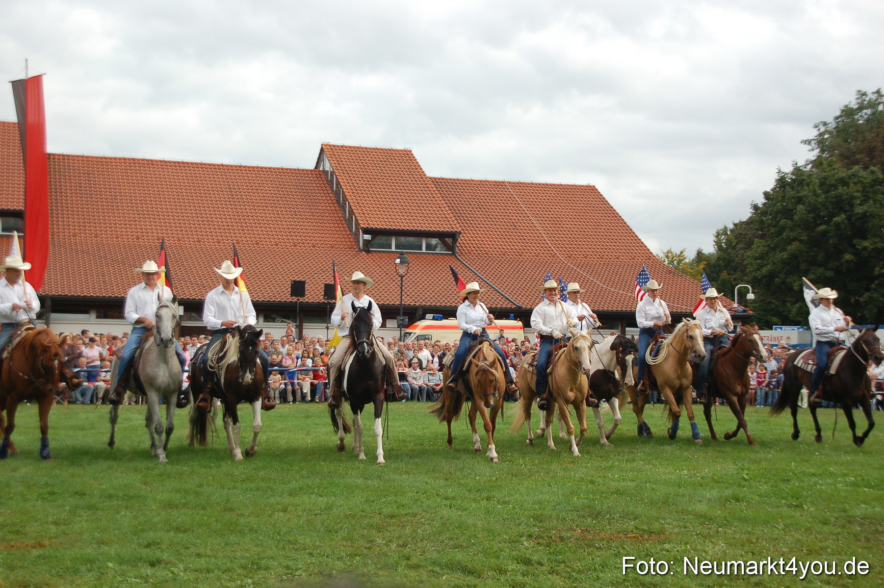 0244 Pferde Fohlenschau 200807