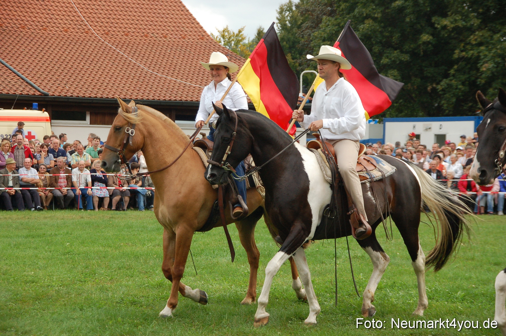 0251 Pferde Fohlenschau 200807