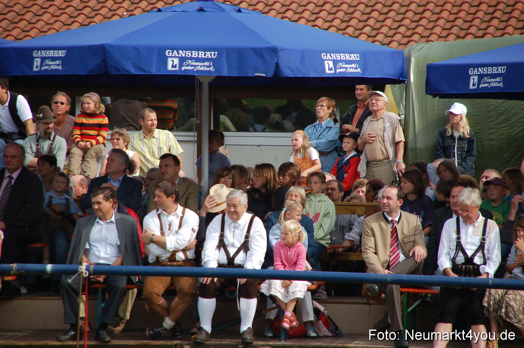 0285 Pferde Fohlenschau 200807