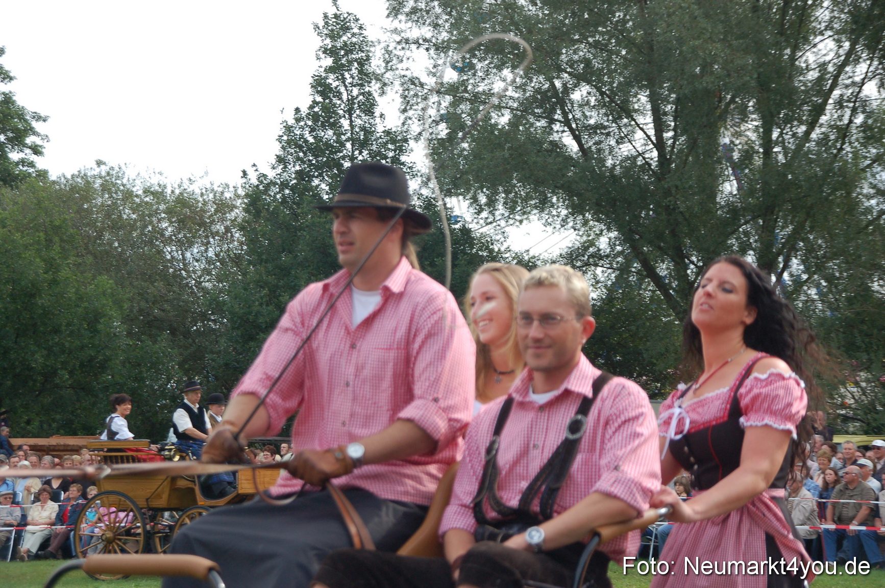 0325 Pferde Fohlenschau 200807