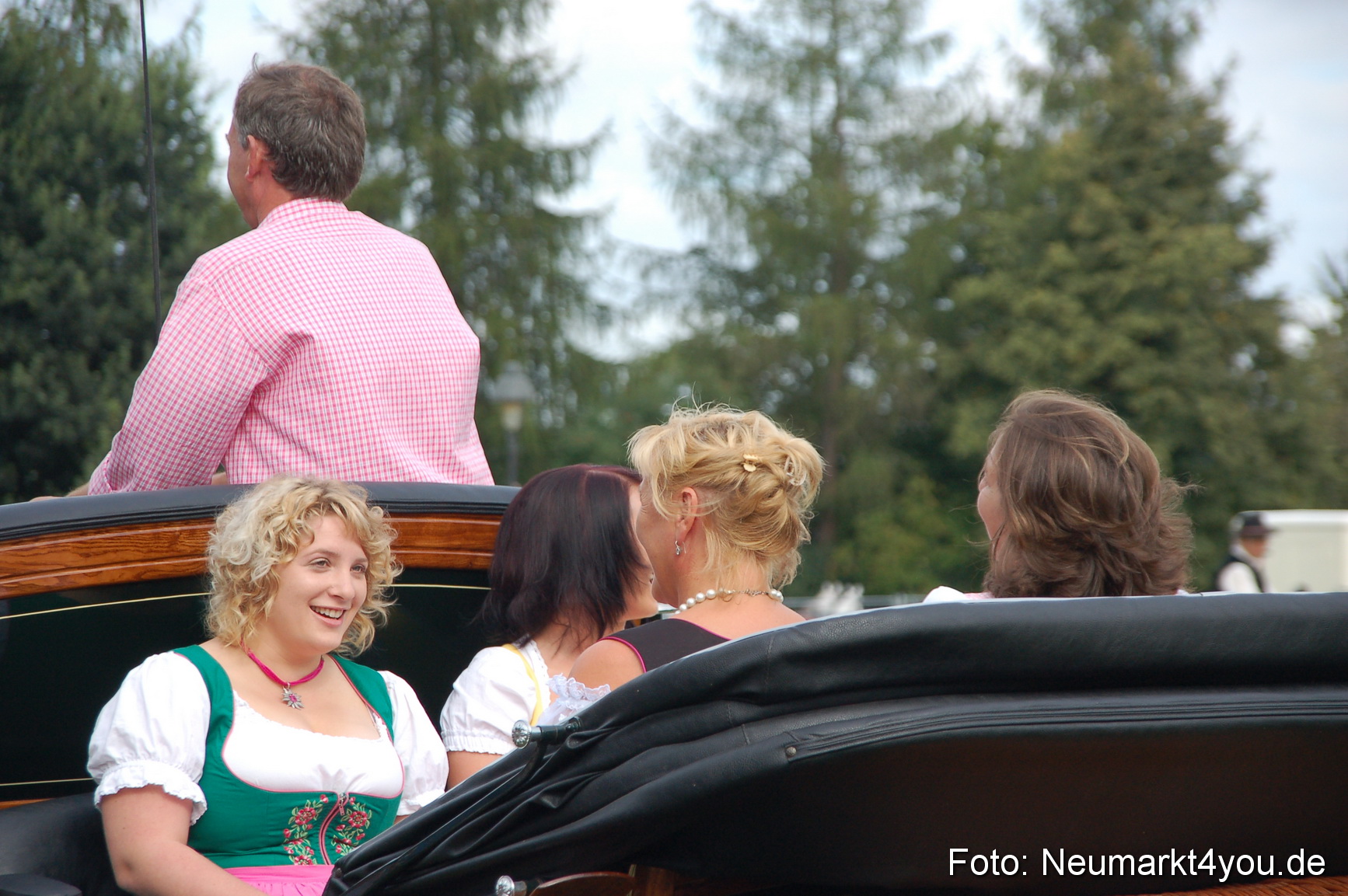 0329 Pferde Fohlenschau 200807