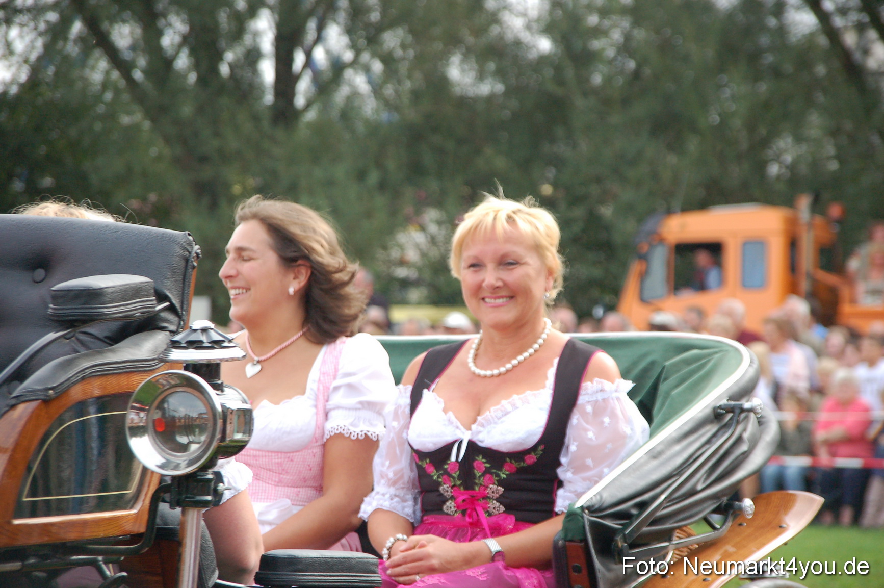 0331 Pferde Fohlenschau 200807