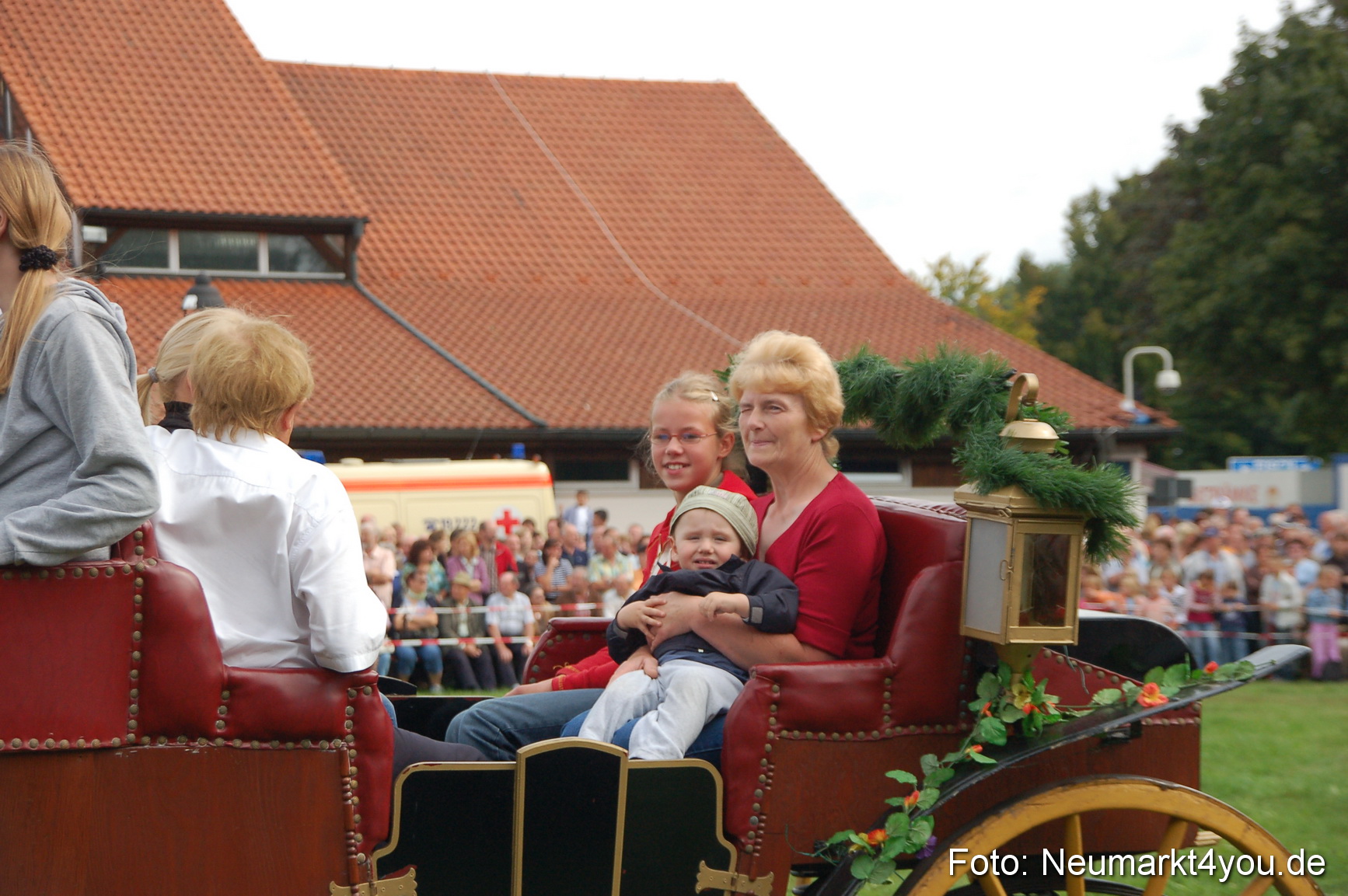 0369 Pferde Fohlenschau 200807