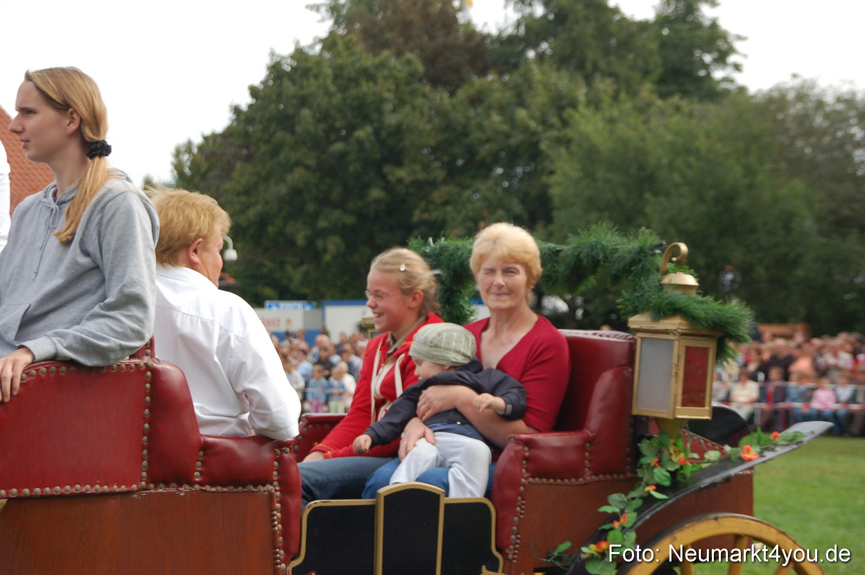 0377 Pferde Fohlenschau 200807