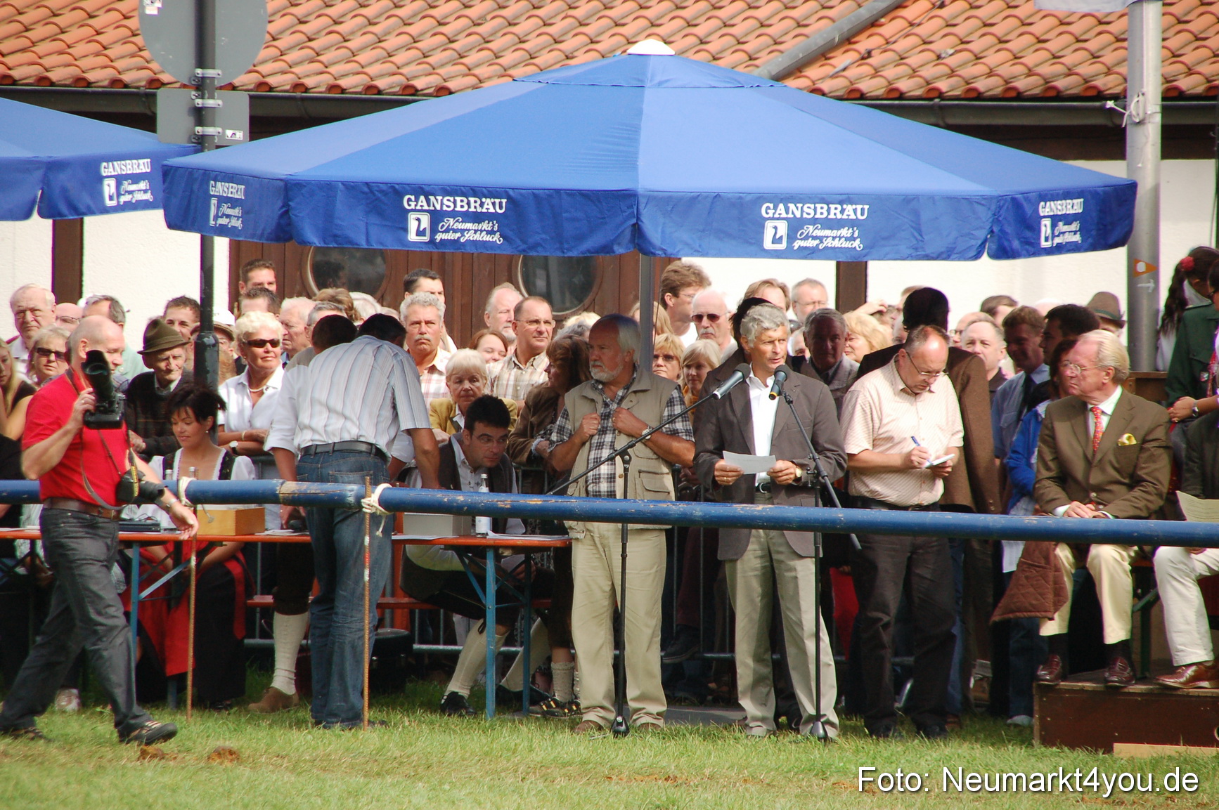 0401 Pferde Fohlenschau 200807