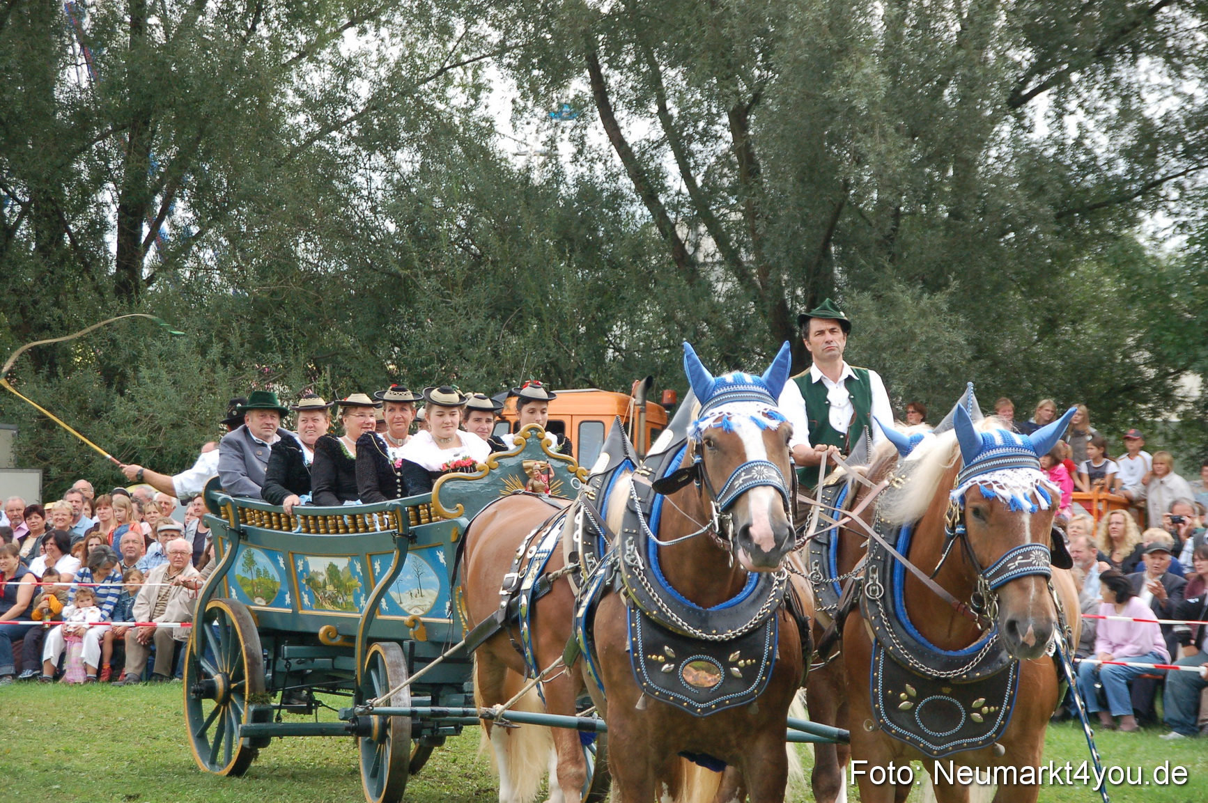 0425 Pferde Fohlenschau 200807