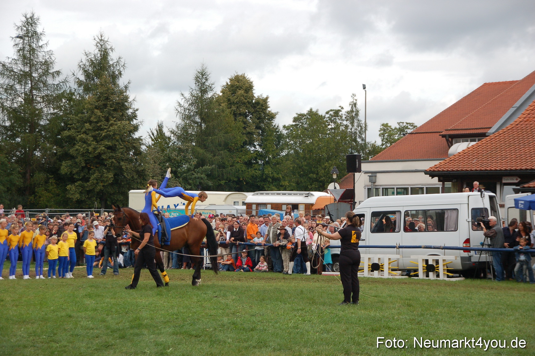 0436 Pferde Fohlenschau 200807