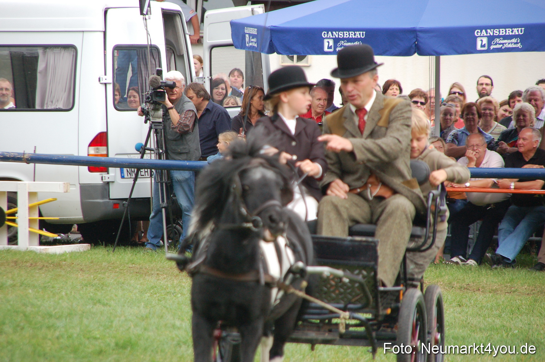 0483 Pferde Fohlenschau 200807